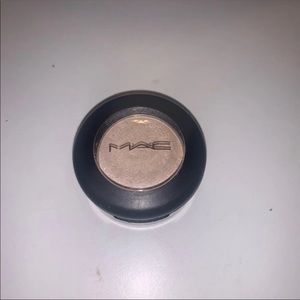 MAC Dazzlelight Veluxe Pearl Eyeshadow